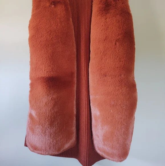 New! Faux-FuR✴️VEST~ Cinnamon-Brown  Size: S by Liz Claiborne - Picture 4 of 6